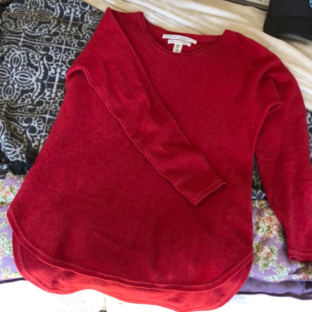 Cashmere sweater
